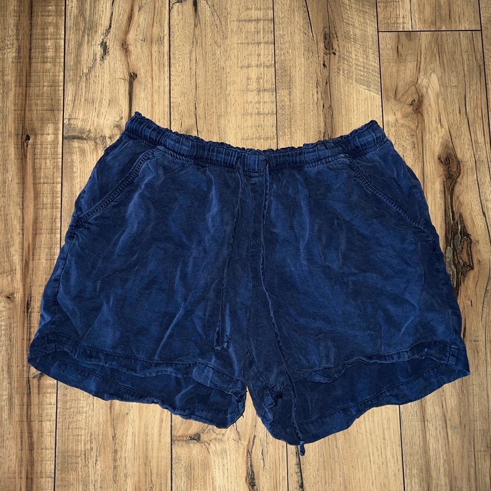 blue shorts